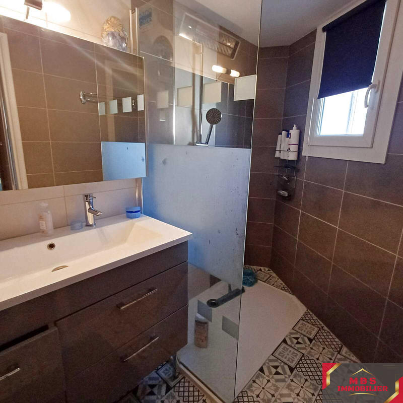 Maison de village - 250 m² - 8 pièces