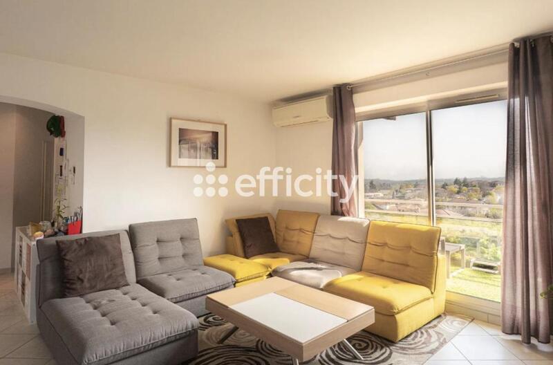 Appartement - 83 m² - 4 pièces