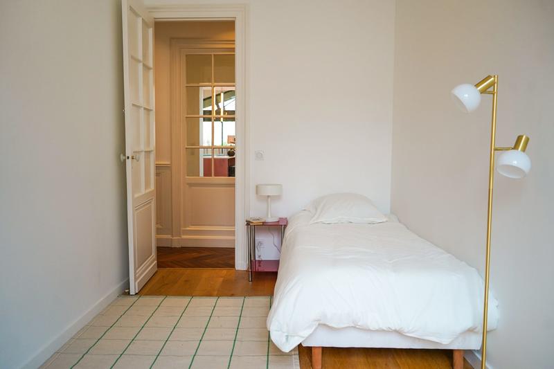 Appartement - 210 m² - 6 pièces