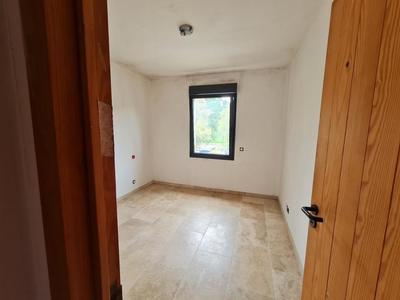 Local commercial - 111 m²