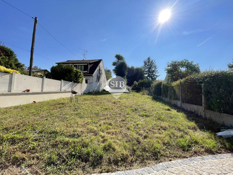 Maison - 96 m² - 6 pièces