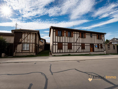 Maison - 215 m² - 7 pièces