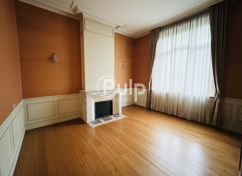 Maison de maîtres - 294 m² - 8 pièces