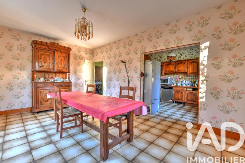 Maison - 284 m² - 9 pièces