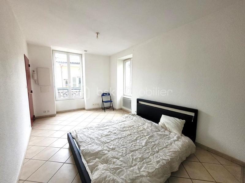 Studio - 24 m² - 1 pièce