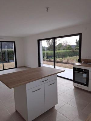 Maison - 98 m² - 4 pièces