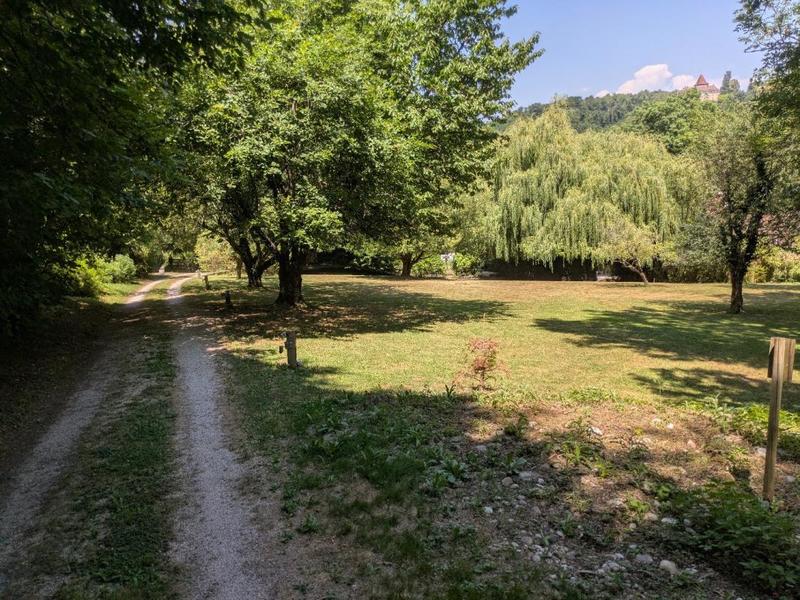 Corps de ferme - 350 m² - 12 pièces