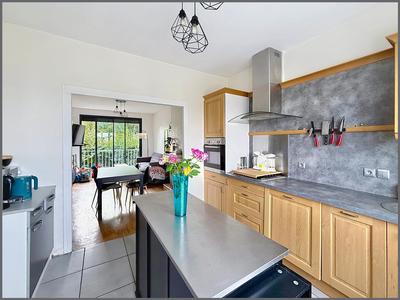 Maison - 88 m² - 4 pièces