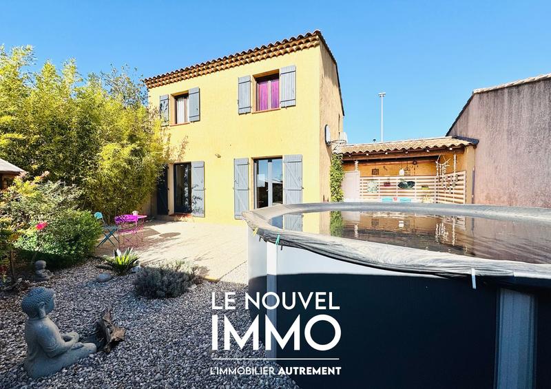 Maison traditionnelle - 90 m² - 4 pièces