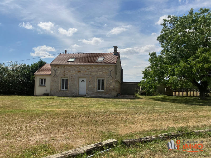Maison - 92 m² - 4 pièces
