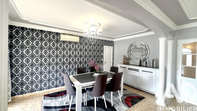 Maison - 163 m² - 6 pièces