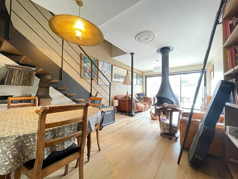 Maison - 102 m² - 6 pièces