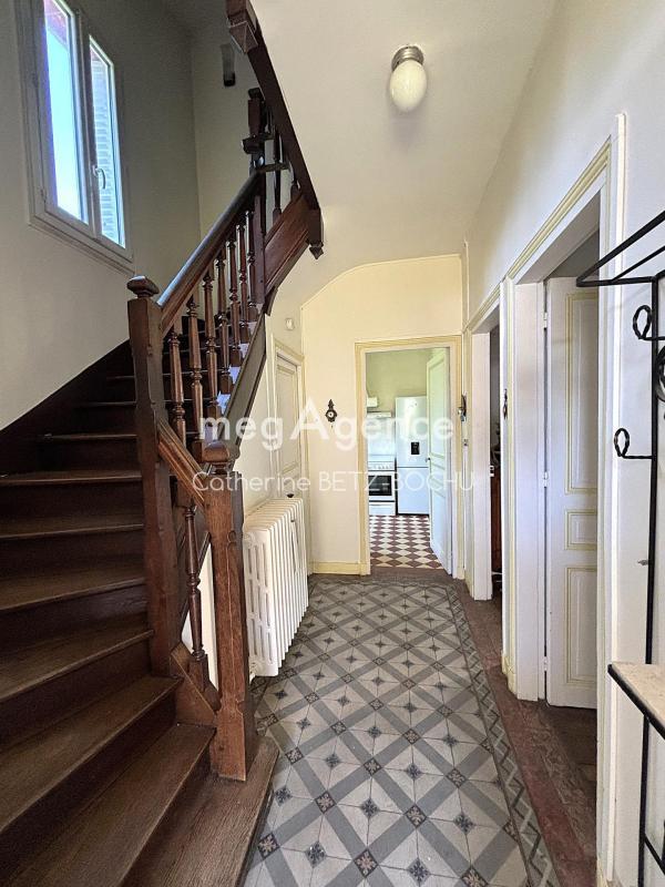 Maison - 99 m² - 7 pièces