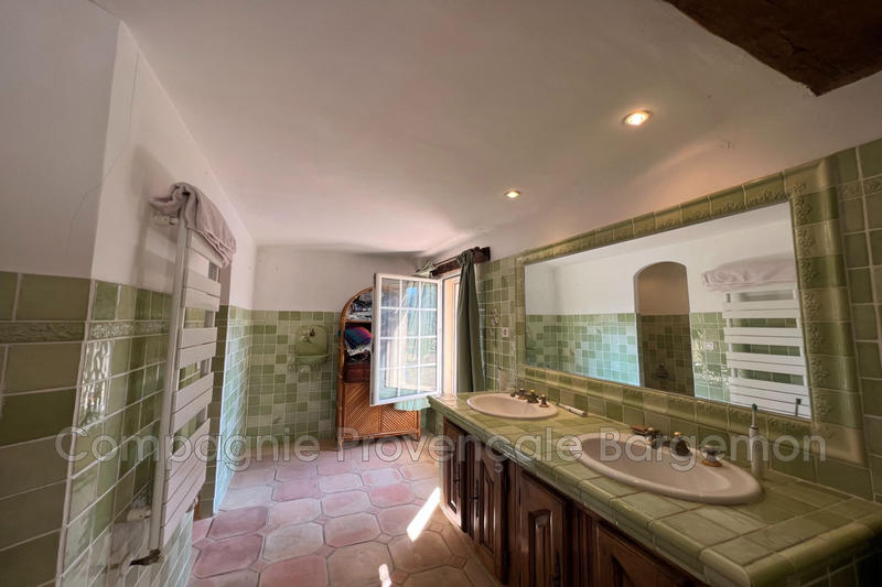 Bastide - 490 m² - 17 pièces