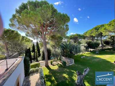 Maison - 375 m² - 15 pièces