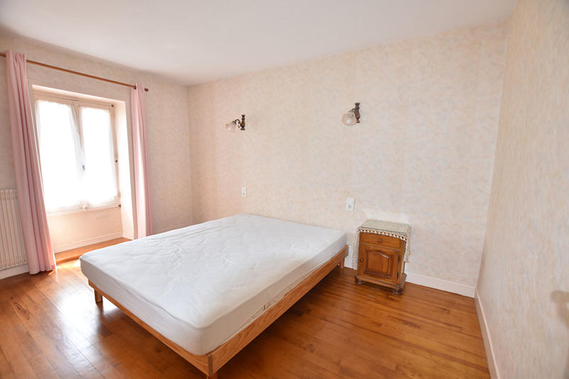 Corps de ferme - 210 m² - 7 pièces