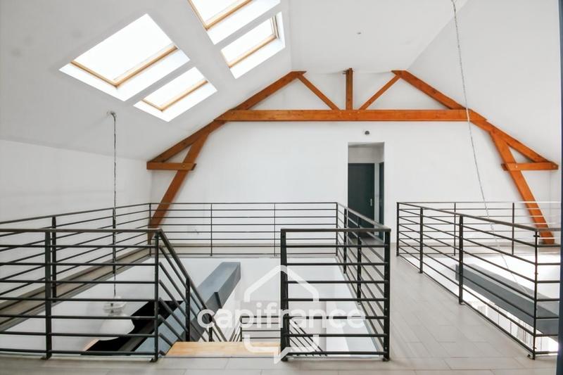 Maison - 230 m² - 6 pièces