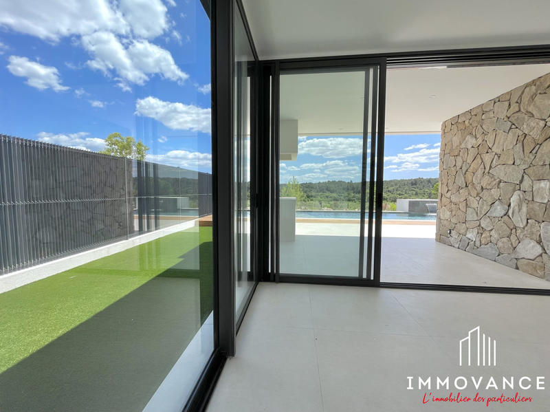 Maison contemporaine - 174 m² - 7 pièces