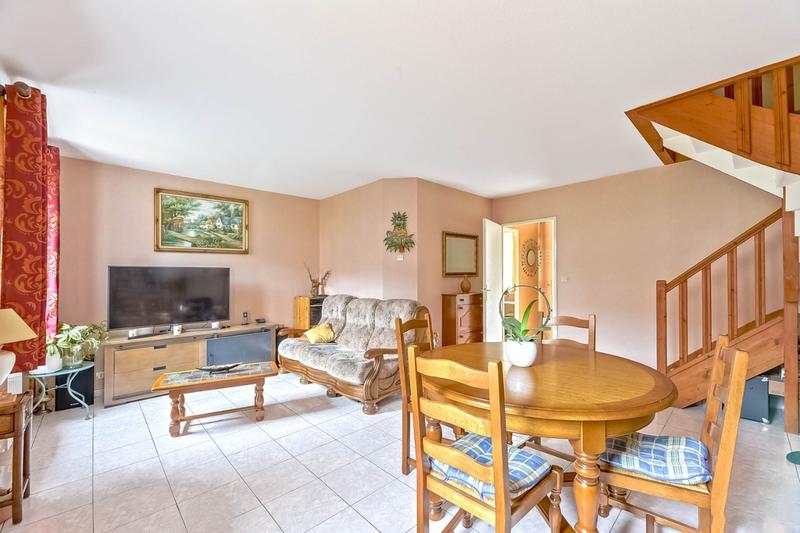 Maison - 81 m² - 5 pièces