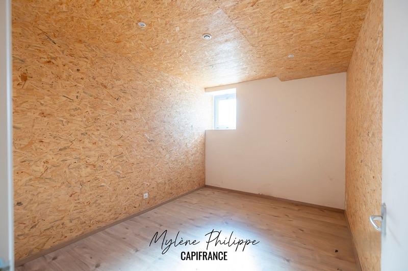 Local commercial - 111 m² - 2 pièces