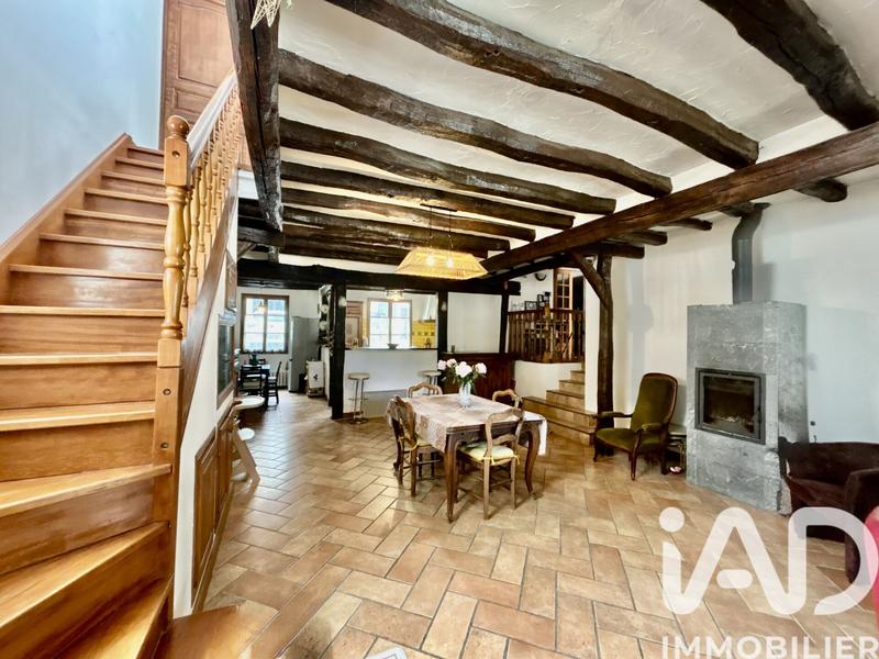 Maison - 229 m² - 8 pièces