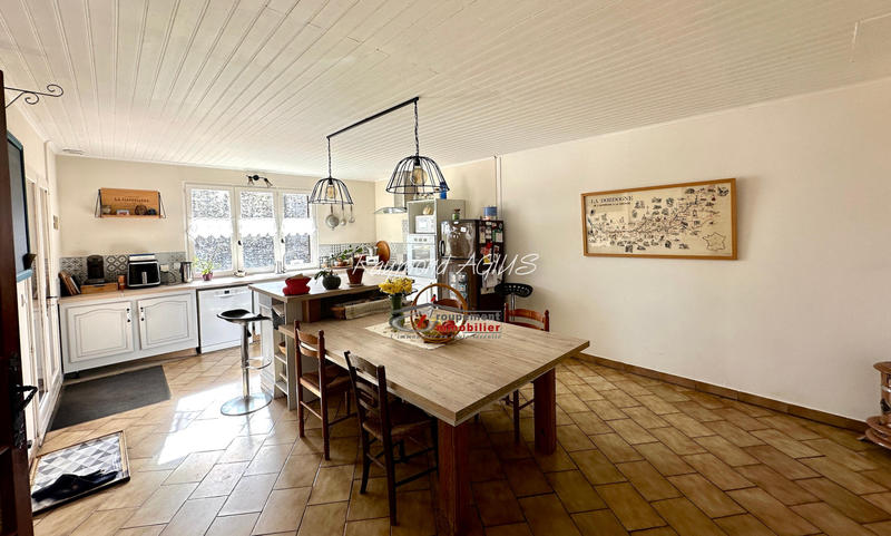 Maison - 190 m² - 6 pièces