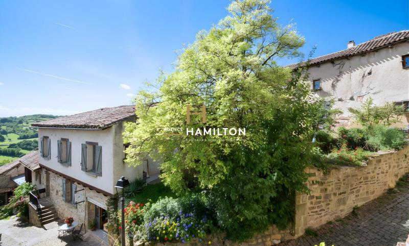 Maison - 200 m² - 6 pièces