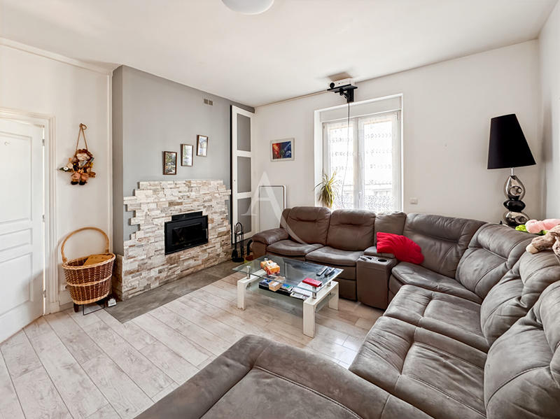 Maison - 179 m² - 6 pièces