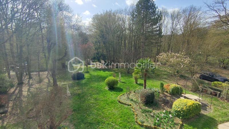 Maison - 310 m² - 7 pièces