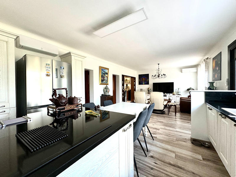 Maison - 171 m² - 5 pièces