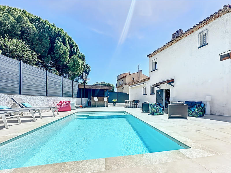 Maison - 121 m² - 5 pièces