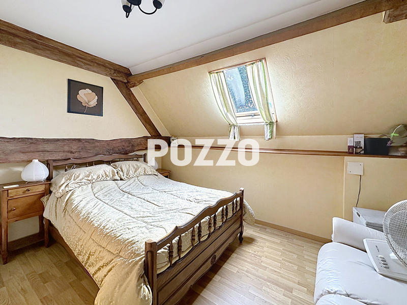 Maison - 322 m² - 16 pièces