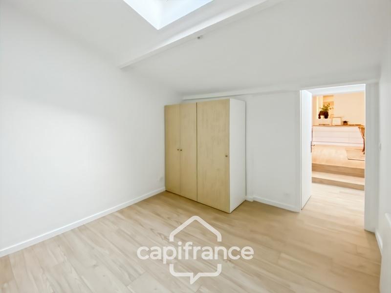 Appartement - 100 m² - 5 pièces