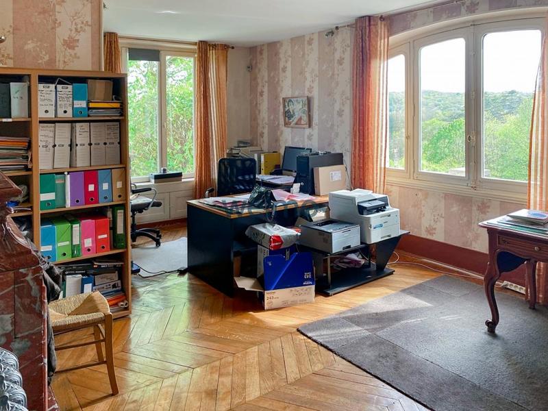 Maison - 400 m² - 11 pièces