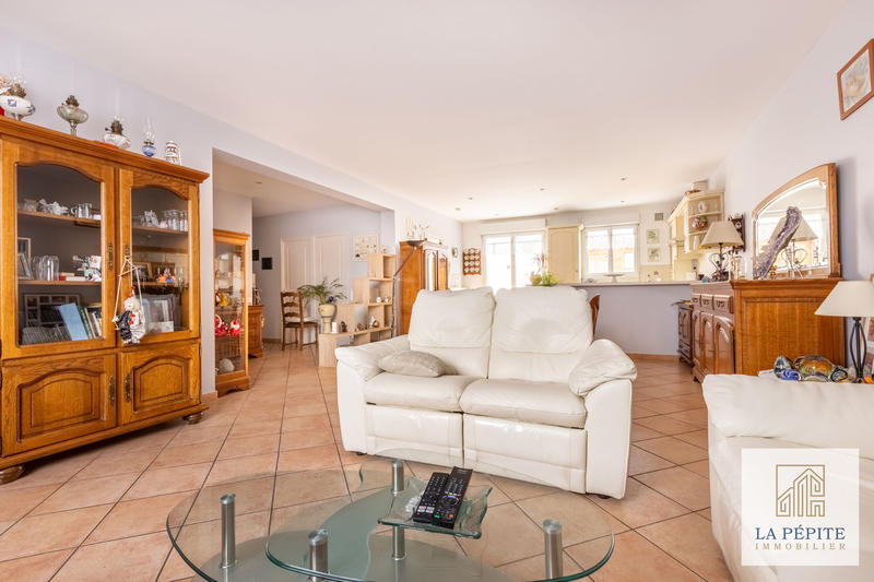 Appartement - 90 m² - 3 pièces