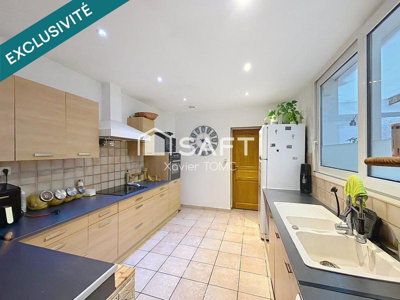 Maison - 217 m² - 8 pièces