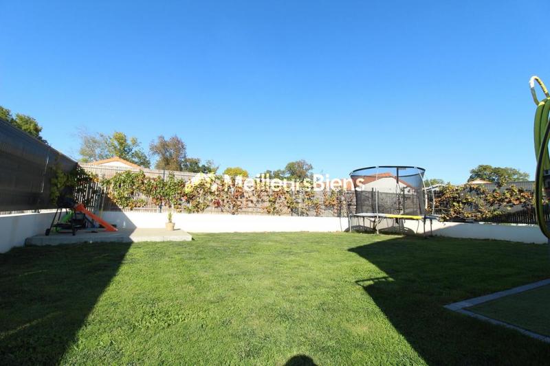 Maison - 140 m² - 6 pièces