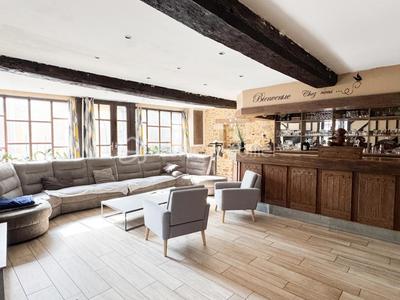 Maison de ville - 324 m² - 8 pièces