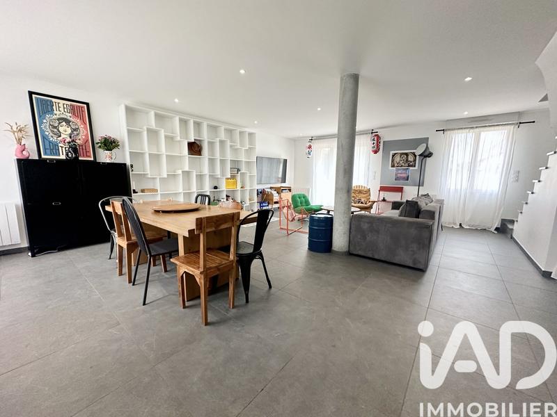 Maison - 123 m² - 4 pièces