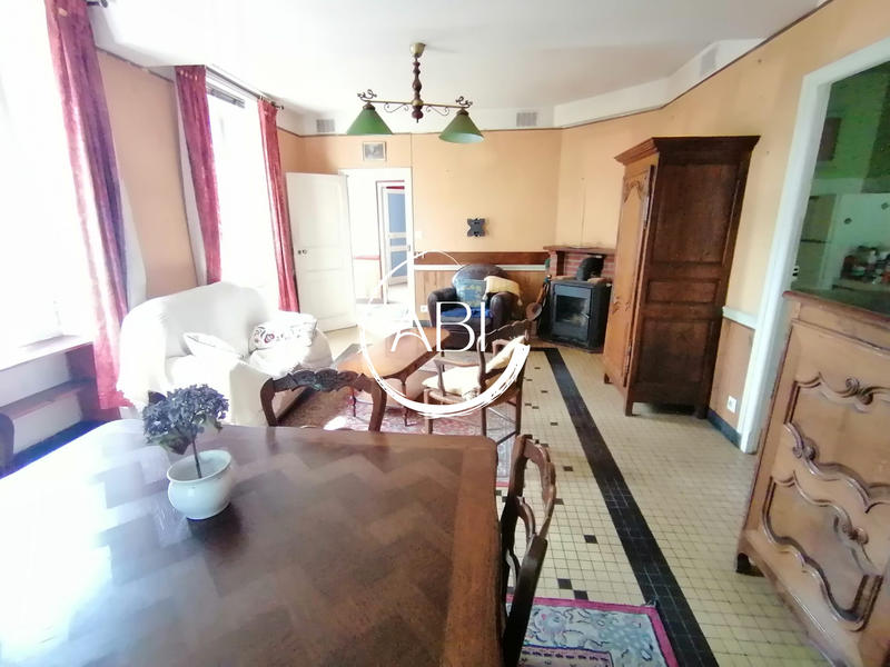 Maison - 110 m² - 4 pièces