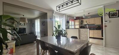 Maison - 88 m² - 4 pièces