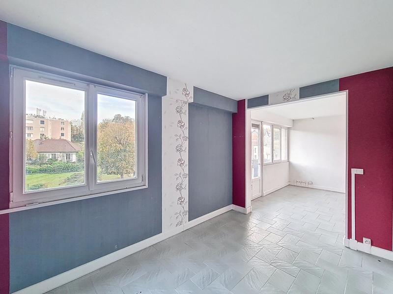 Appartement - 81 m² - 5 pièces