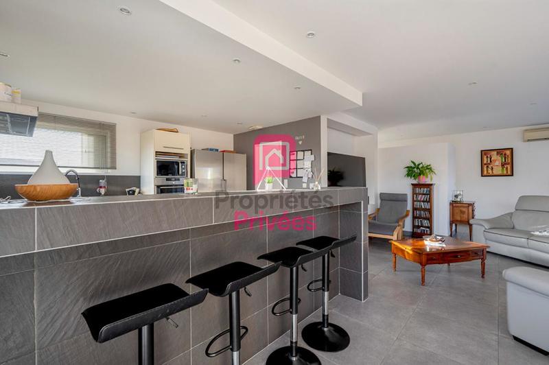 Maison - 175 m² - 6 pièces