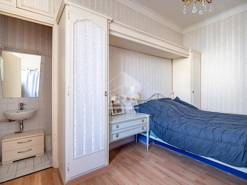 Maison - 170 m² - 8 pièces