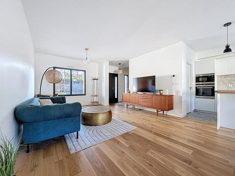 Maison - 95 m² - 5 pièces