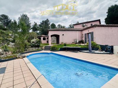 Maison - 165 m² - 5 pièces