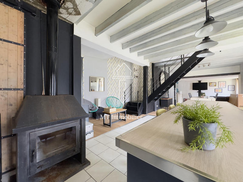 Maison - 181 m² - 8 pièces