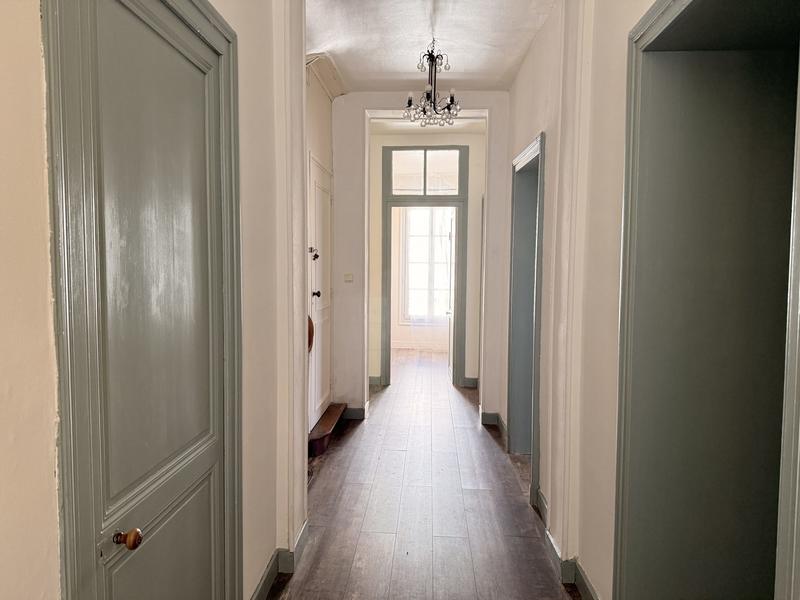 Maison - 289 m² - 7 pièces