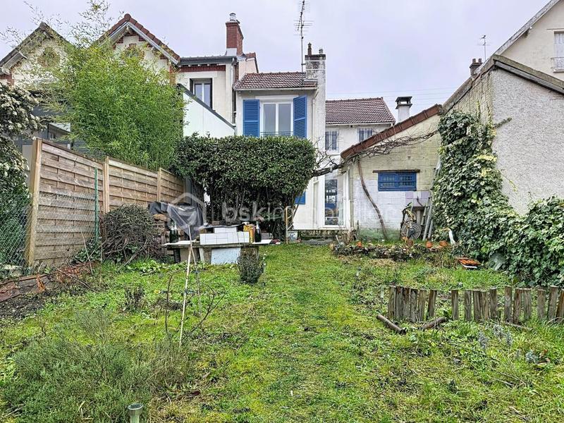 Maison - 100 m² - 5 pièces
