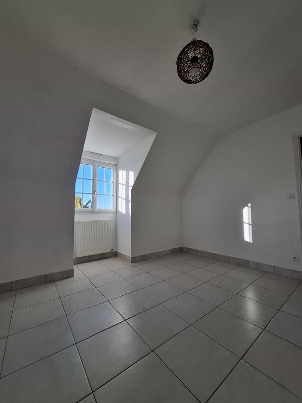 Maison traditionnelle - 150 m² - 6 pièces